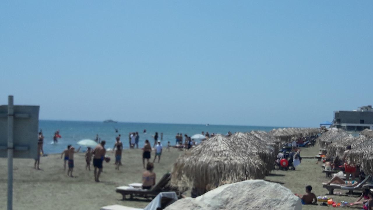 Marina'S Rooms Xrisopolitissa Larnaca Exterior foto